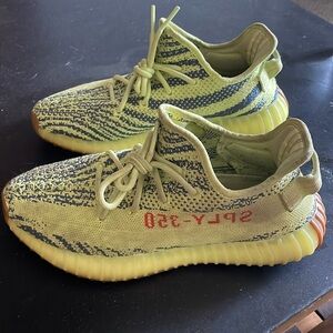 Neon yellow Yeezy boost 350 shoes size 7.5 used still in good shape